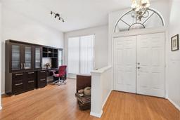 Picture of 1118 Captains Way, Tarpon Springs, FL 34689