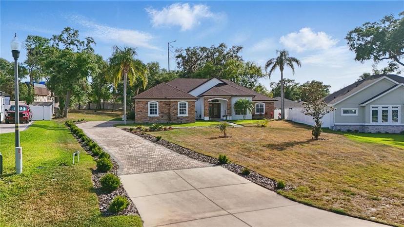 Picture of 841 Oaks Shores Road, Leesburg FL 34748