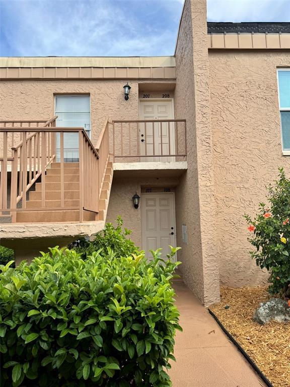 Picture of 225 Country Club Drive Unit A207, Largo, FL 33771