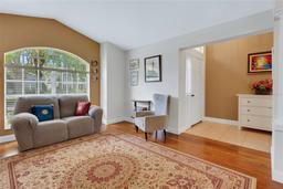 Picture of 16905 Hawkridge Road, Lithia, FL 33547