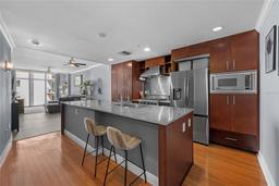 Picture of 1120 E Kennedy Boulevard Unit 1228, Tampa, FL 33602