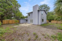 Picture of 1604 NE 7Th Street, Gainesville, FL 32609