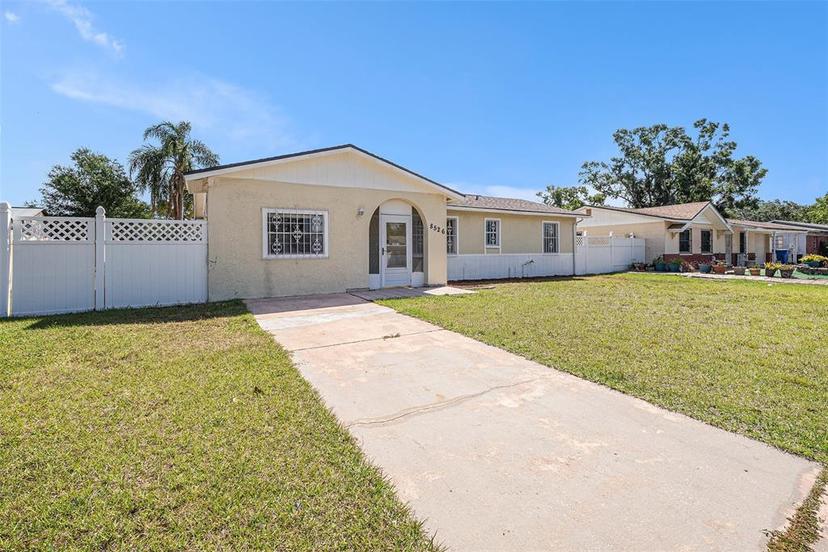 Picture of 8526 Blue Ridge Drive, Tampa FL 33619
