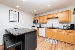 Picture of 1700 SW 16Th Court Unit H22, Gainesville, FL 32608