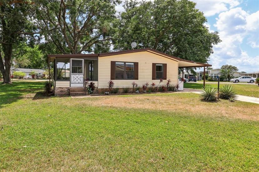 Picture of 24802 Pine Hill, Leesburg FL 34748