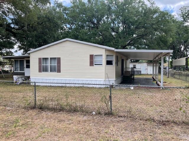Picture of 53 Cr 401 S, Lake Panasoffkee FL 33538