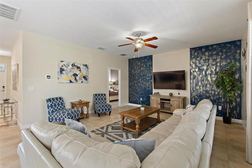 Picture of 9163 Wedge Dr, Davenport FL 33896
