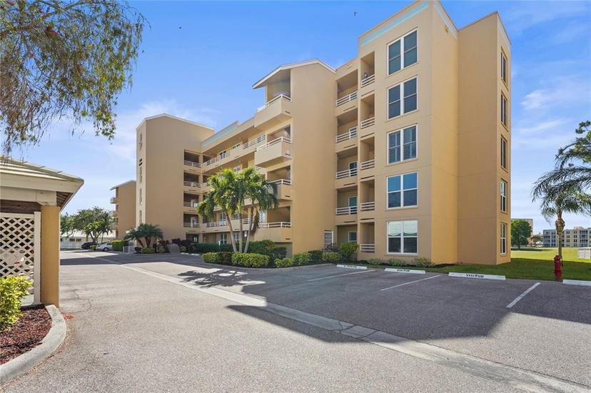 Picture of 3750 Pinebrook Circle Unit 104, Bradenton FL 34209