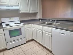 Picture of 14001 Fairway Island Drive Unit 513, Orlando, FL 32837