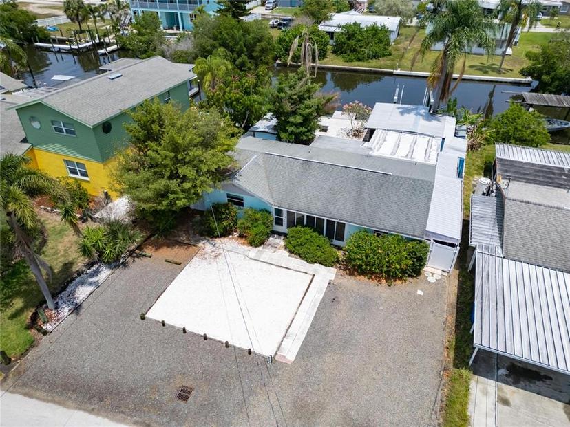Picture of 832 Seabreeze Drive, Ruskin FL 33570