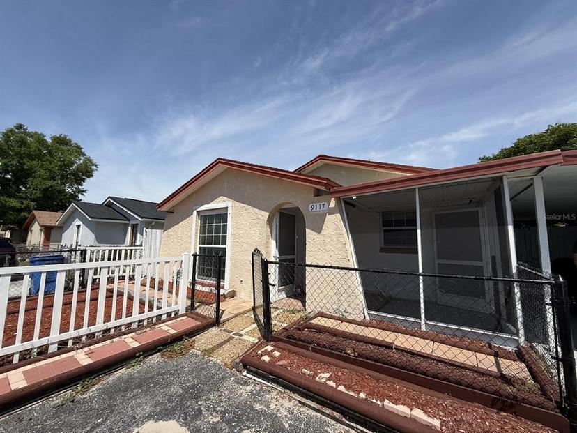 Picture of 9117 Sandcroft Court, Tampa FL 33615