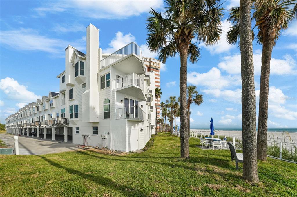 Picture of 17960 Gulf Boulevard Unit 225, Redington Shores, FL 33708