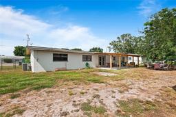Picture of 2520 Avenue C Sw, Winter Haven, FL 33880