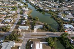 Picture of 512 Shamrock Blvd, Venice, FL 34293