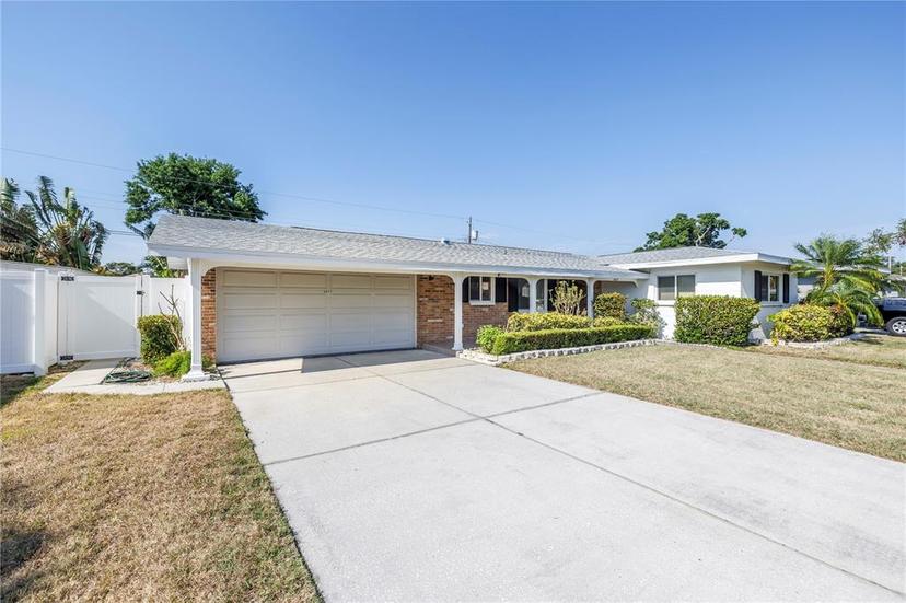 Picture of 5877 33Rd Avenue N, St Petersburg FL 33710
