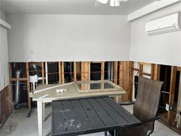 Picture of 2295 N Beach Road Unit 401, Englewood, FL 34223
