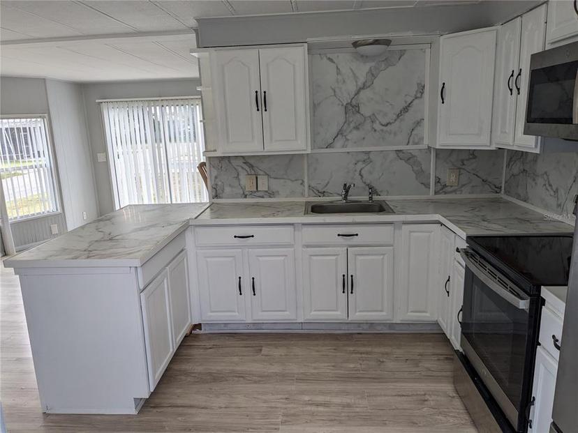 Picture of 37743 Markland Avenue, Zephyrhills FL 33542