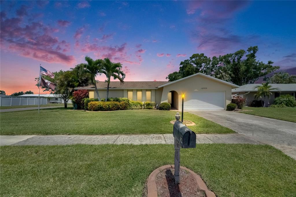 Picture of 12933 90Th Avenue, Seminole, FL 33776