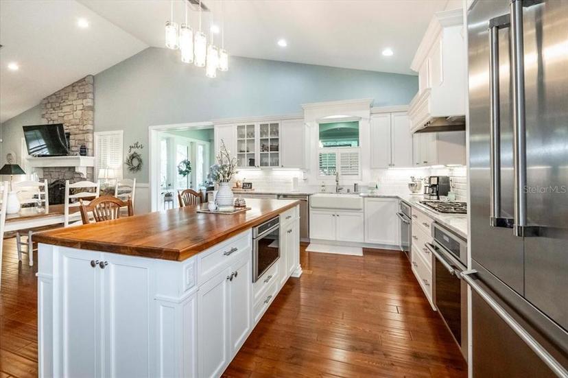Picture of 2115 W Pipkin Road, Lakeland FL 33811