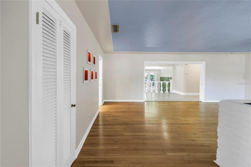 Picture of 5051 5Th Avenue S, St Petersburg FL 33707