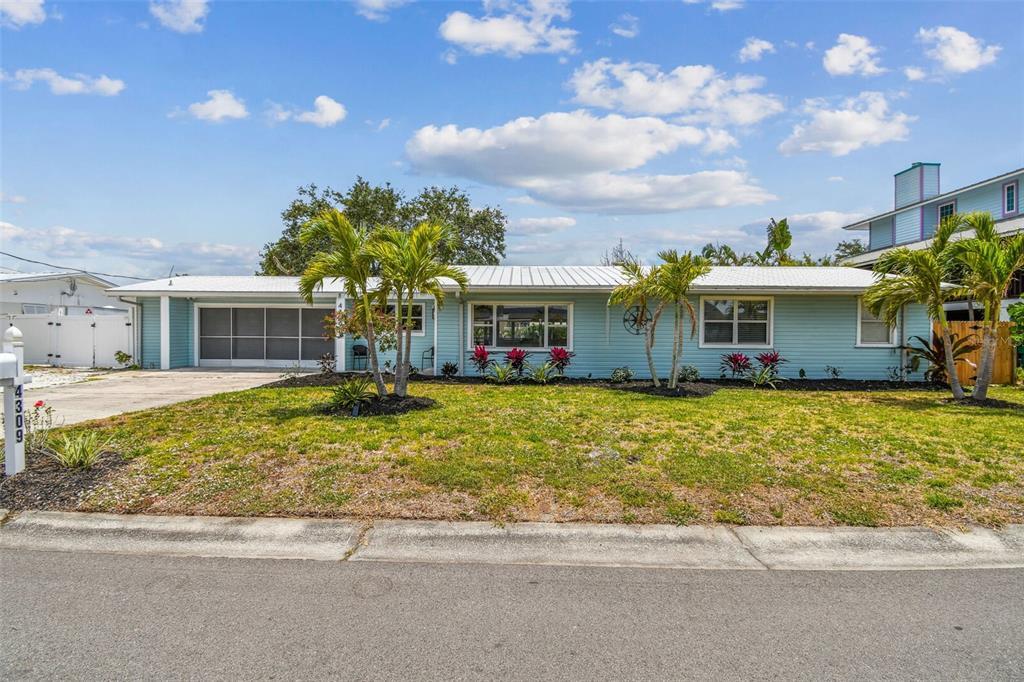 Picture of 4309 Pinfish Lane, Palmetto, FL 34221