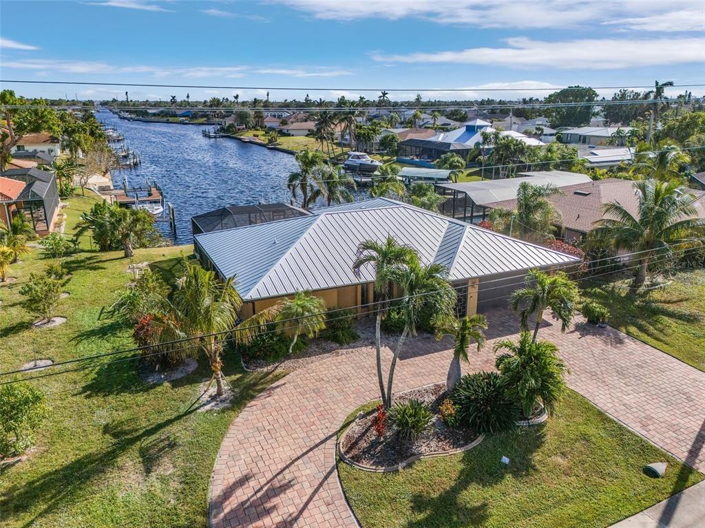 Picture of 2807 Country Club Boulevard, Cape Coral, FL 33904