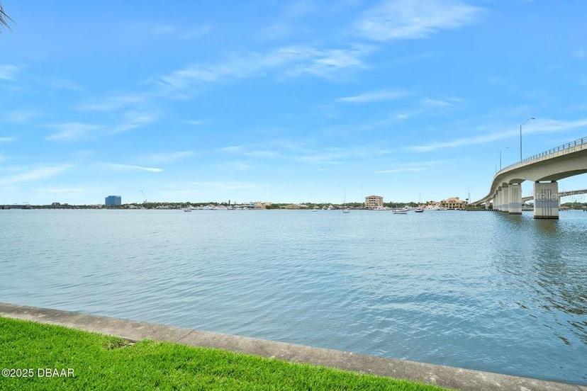 Picture of 437 N Halifax Avenue Unit 9, Daytona Beach FL 32118