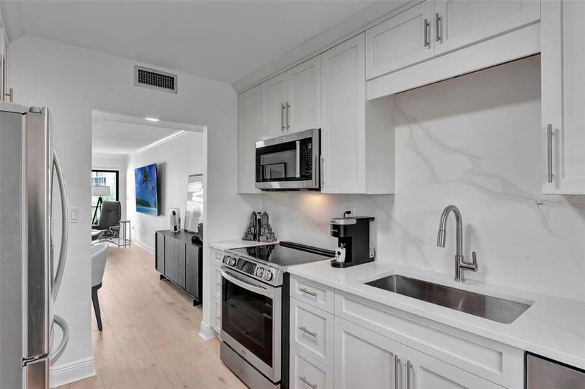 Picture of 100 S Interlachen Avenue Unit 410F, Winter Park FL 32789