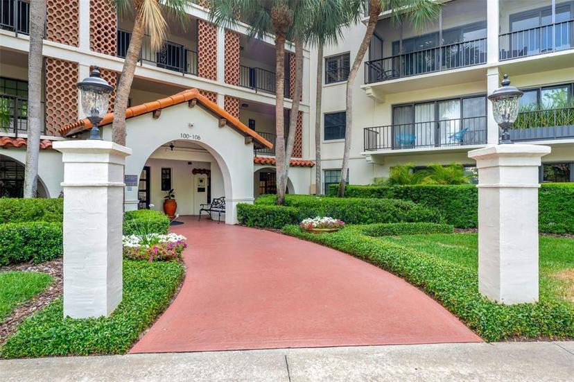 Picture of 100 S Interlachen Avenue Unit 410F, Winter Park FL 32789
