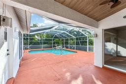 Picture of 926 SW 37Th Street, Cape Coral, FL 33914