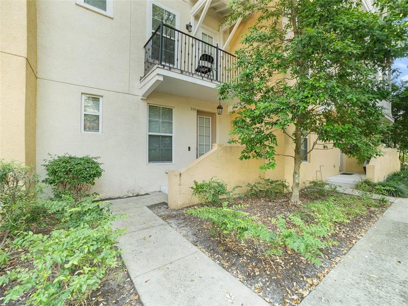 Picture of 956 Sombra Street, Tampa FL 33619