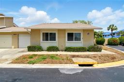 Picture of 1671 Cape Ann Avenue Ne Unit 4, St Petersburg, FL 33702