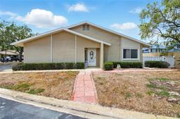 Picture of 1671 Cape Ann Avenue Ne Unit 4, St Petersburg, FL 33702