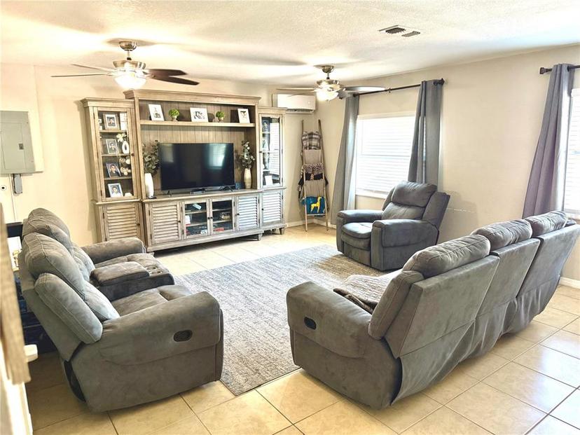 Picture of 213 S Lake Pleasant Road, Apopka FL 32703