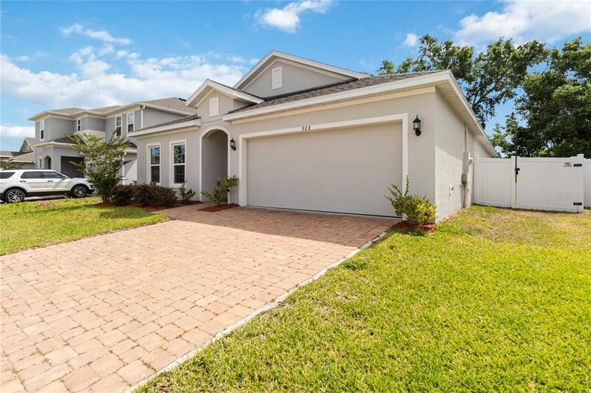 Picture of 928 Avenal Lane, Davenport FL 33837