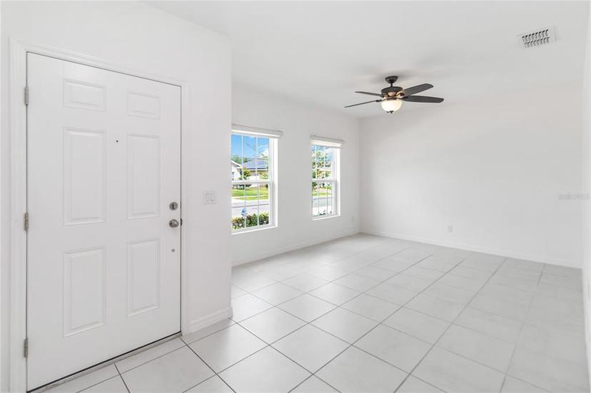 Picture of 928 Avenal Lane, Davenport FL 33837