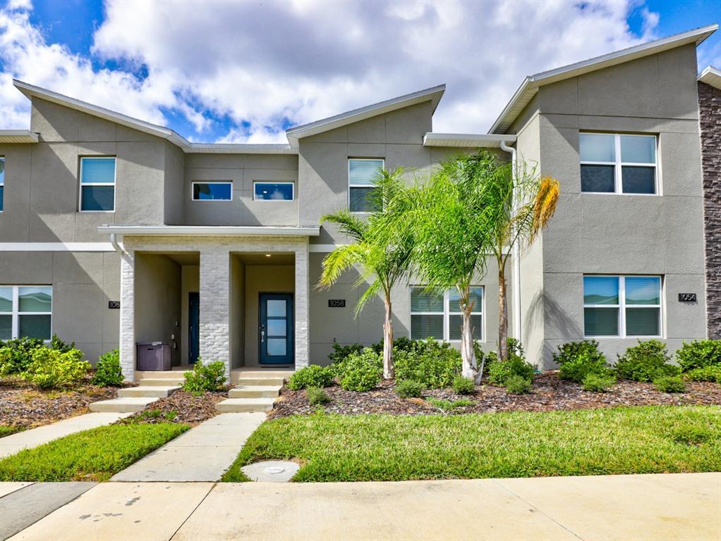 Picture of 1058 Splash Shot Place, Davenport, FL 33896