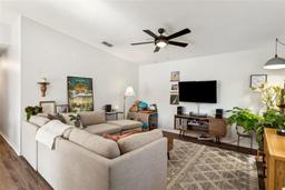 Picture of 1050 22Nd Avenue N, St Petersburg, FL 33704