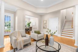 Picture of 916 Hemingway Circle, Tampa, FL 33602