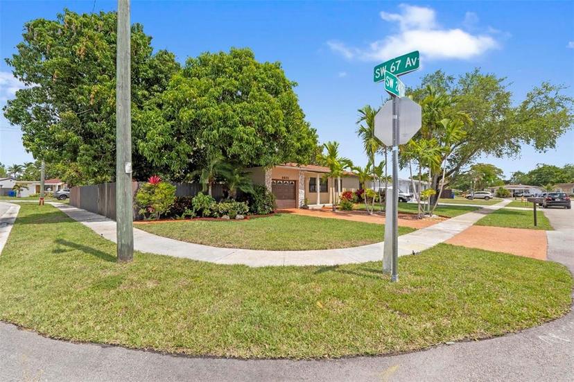 Picture of 6631 SW 24Th, Miramar FL 33023