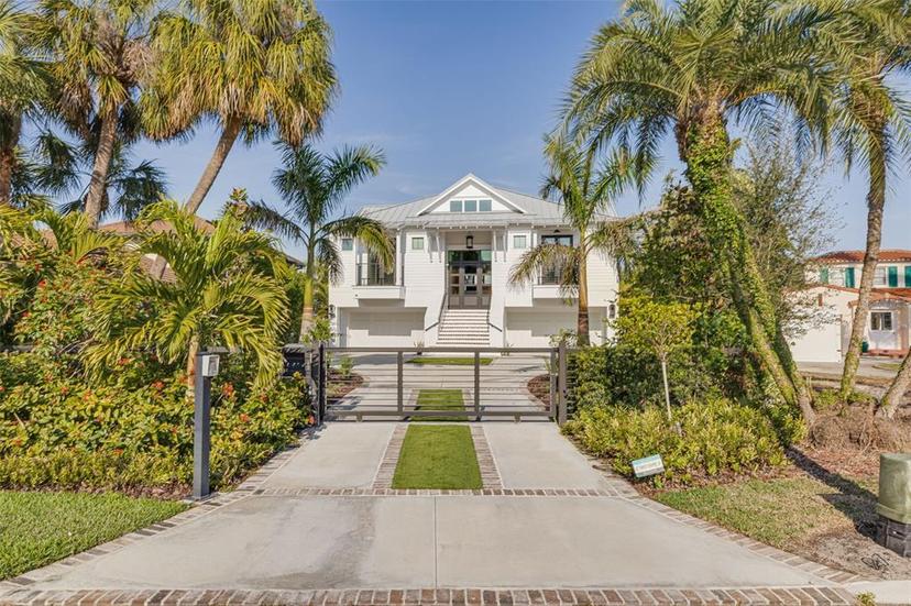 Picture of 721 Brightwaters Boulevard Ne, St Petersburg FL 33704