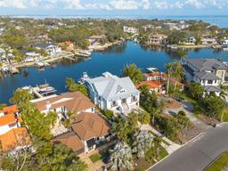 Picture of 721 Brightwaters Boulevard Ne, St Petersburg, FL 33704