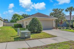 Picture of 17446 New Cross Circle, Lithia, FL 33547