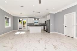 Picture of 212 W Floribraska Avenue, Tampa, FL 33603