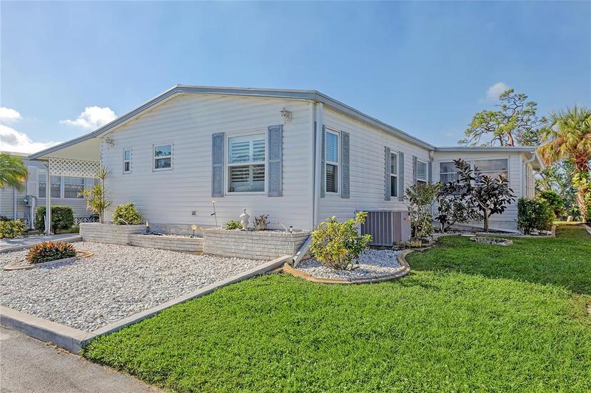 Picture of 13 N Buena Vista Avenue, Englewood FL 34223