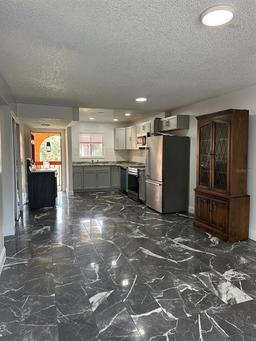 Picture of 2804 N Powers Drive Unit 31, Orlando, FL 32818