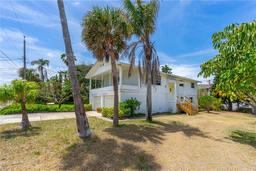 Picture of 216 Dune Circle, New Smyrna Beach, FL 32169