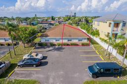 Picture of 1021 Apollo Beach Boulevard Unit 6, Apollo Beach, FL 33572