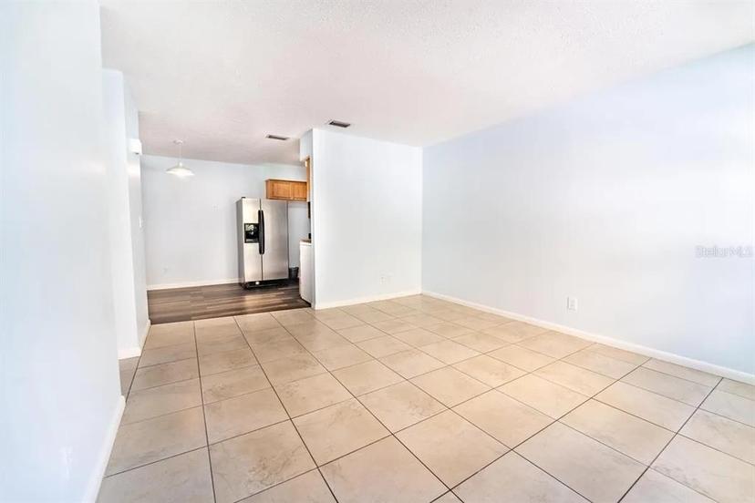 Picture of 1021 Apollo Beach Boulevard Unit 6, Apollo Beach FL 33572