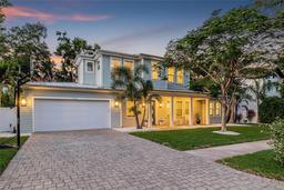 Picture of 3711 W Barcelona Street, Tampa, FL 33629